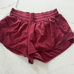 Lululemon Hotty Hot LR 2.5”